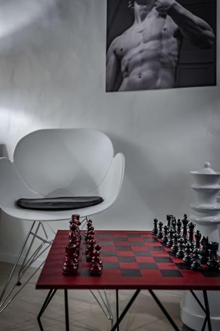 The Checkmate's House In Florenz